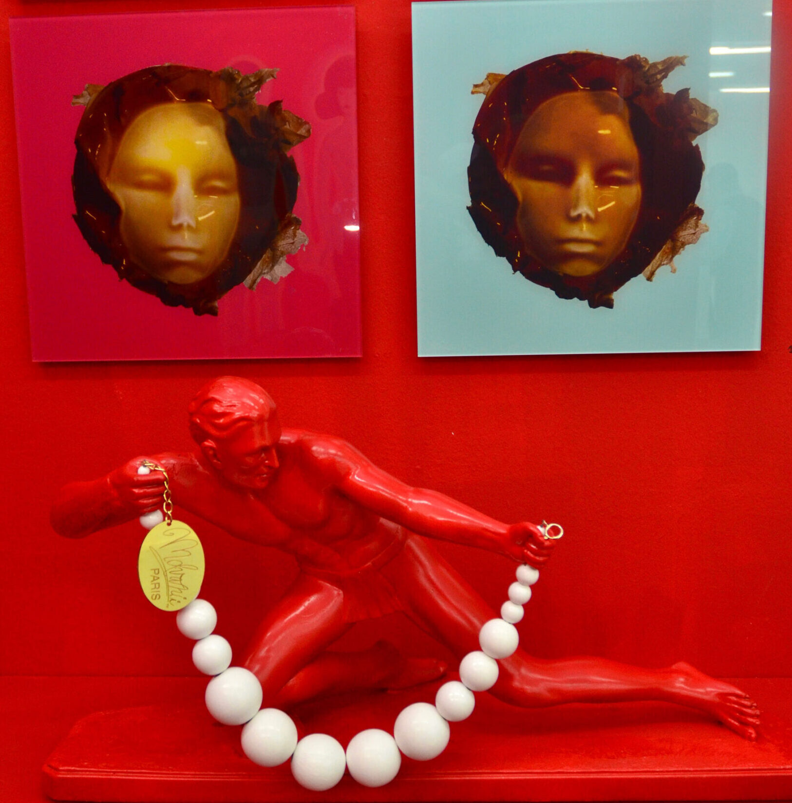 “Jungle Red – A Mister Modern Interior” BillyBoy* & Lala – Frame Art Basel 2019